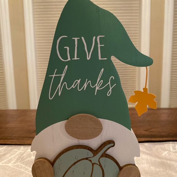 Trick or Treat Gnome & Give Thanks Gnome Signs - Picture 12 of 16